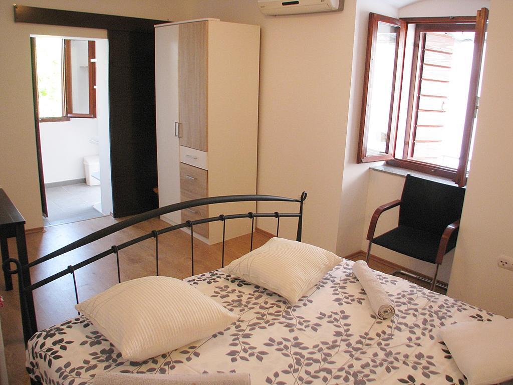 Apartment Noa Kaštel Kambelovac 객실 사진